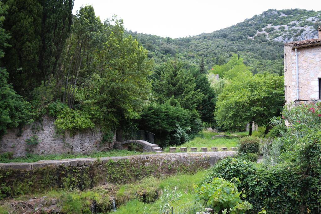 Gite Marceline Saint-Guilhem-le-Desert Εξωτερικό φωτογραφία