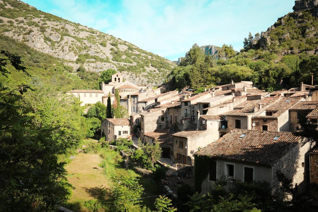 Gite Marceline Saint-Guilhem-le-Desert Εξωτερικό φωτογραφία